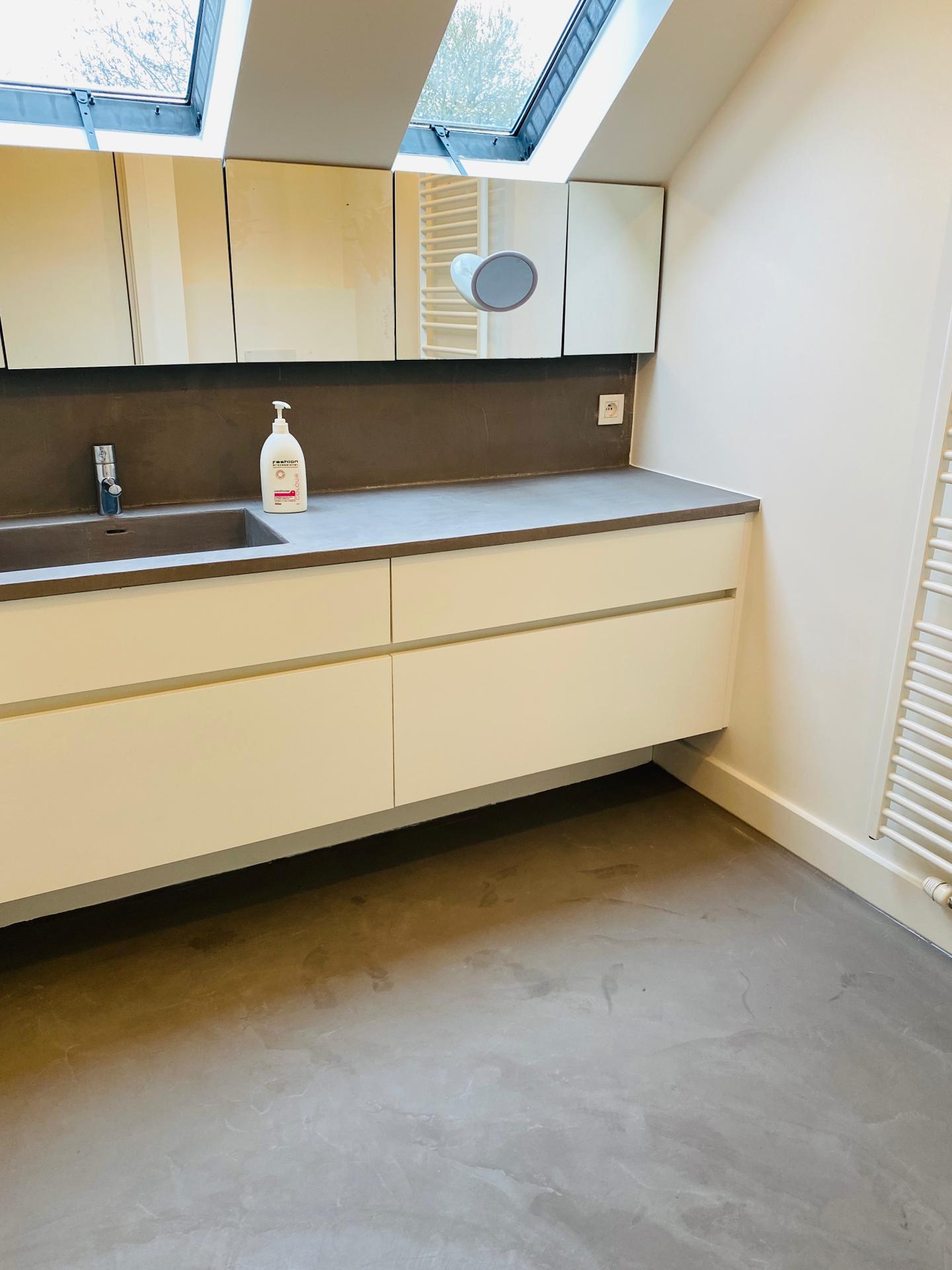 , betonlook, badkamers gm schilderwerken
